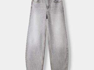 Balloon fit jeans