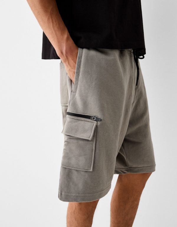 Plush cargo Bermuda shorts - Image 6