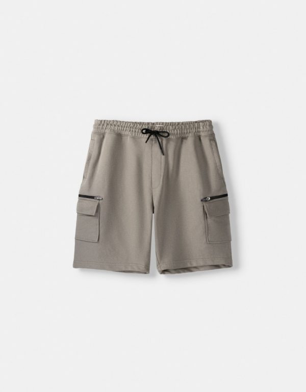 Plush cargo Bermuda shorts