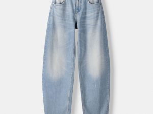 Balloon-fit baggy jeans